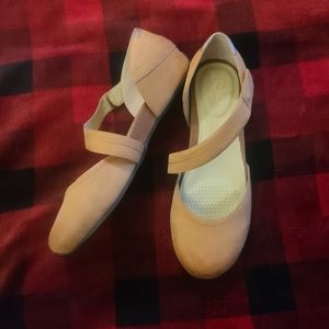 Otbt tan leather Mary Jane loafers size 10